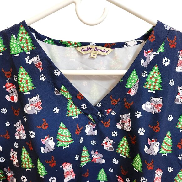 NEW Two Christmas Scrub Tops Red and Blue with Christmas Tree Cats Dogs Sz M - Picture 3 of 16
